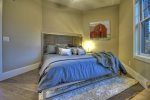 Martini Mountain Downtown - King Guest Bedroom